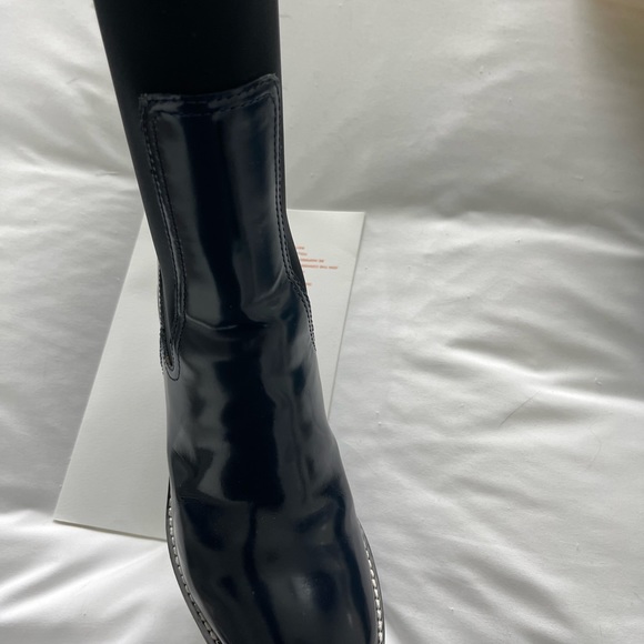 Tory Burch Boot - Picture 6 of 11